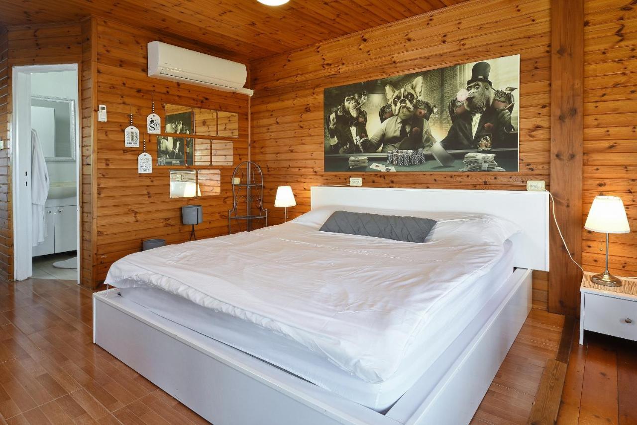 Villa Biktot Nofim à Manot Extérieur photo