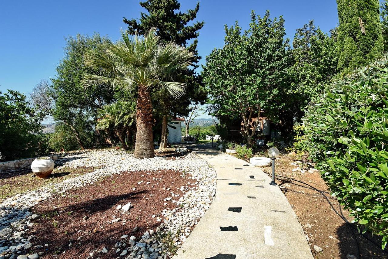 Villa Biktot Nofim à Manot Extérieur photo